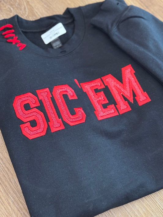 Embroidered Sic ‘Em Crewneck