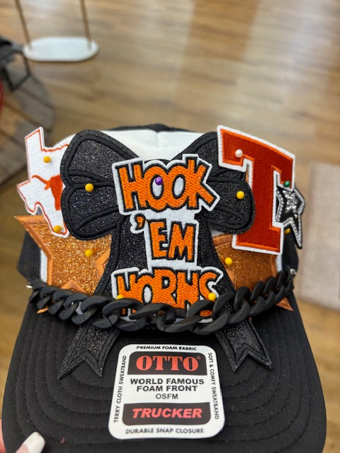 Hook Em